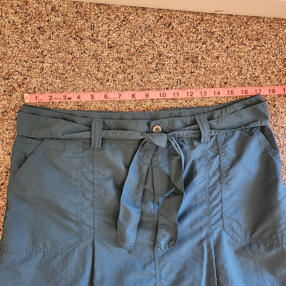 Eddie Bauer Sport active fit skirt - Picture 2 of 7